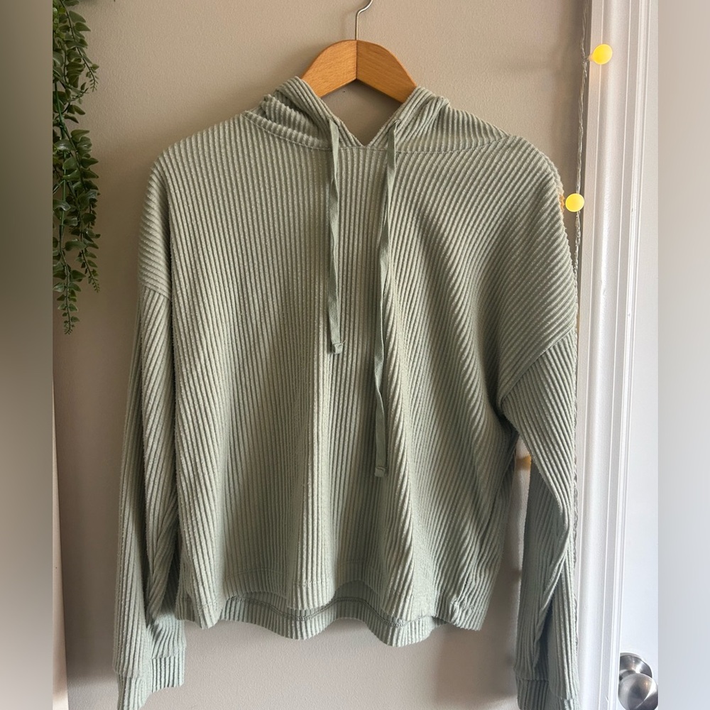 Light Sage dangling Ribbed Hoodie - size large
